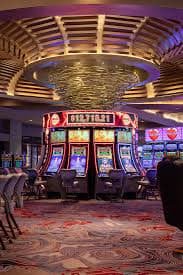 superwin777 homepage hero showing sports and casino options for Filipino players